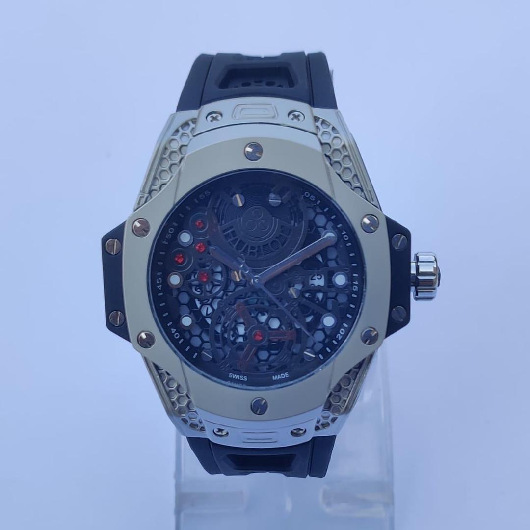 Men's Quartz Round Dial Stainless Steel Watch - 1 Pc