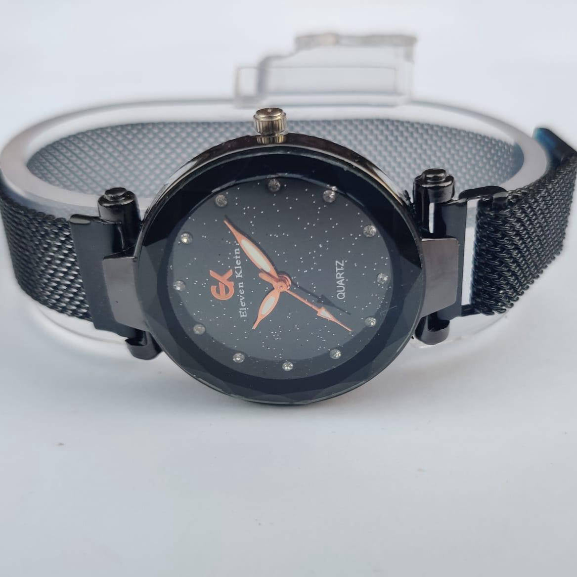 Stylish Analog Women's Stainless Steel Wrist Watch